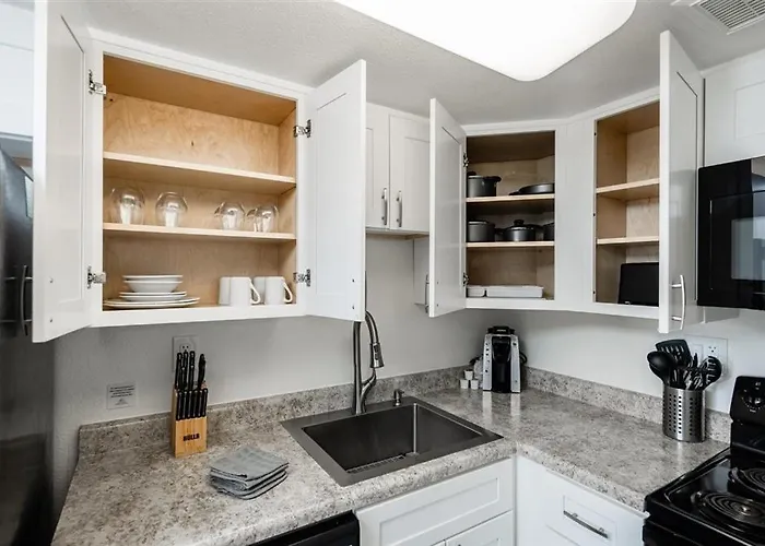 225 Fully Furnished, Wifi Included * Scottsdale