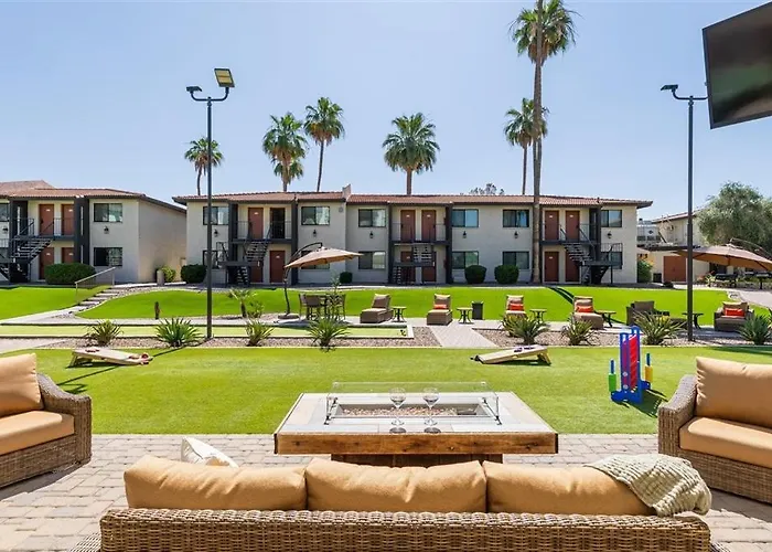 225 Fully Furnished, Wifi Included Apartment Scottsdale